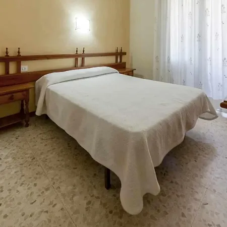 Antillas Piscina Y Terraza Playa Fenals 4pax Lägenhet