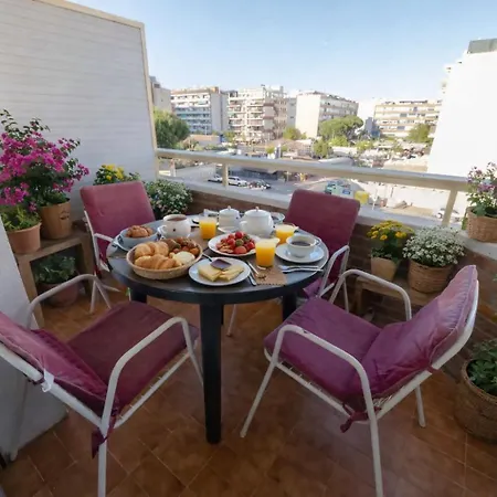 Antillas Piscina Y Terraza Playa Fenals 4pax 公寓 *