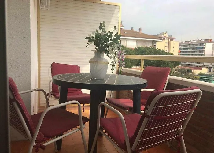 Antillas Piscina Y Terraza Playa Fenals 4pax * 滨海略雷特