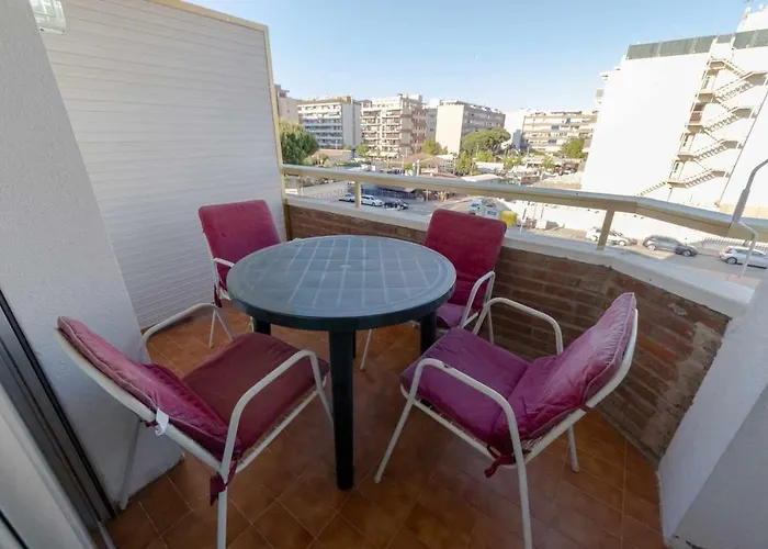 Antillas Piscina Y Terraza Playa Fenals 4pax Lloret de Mar